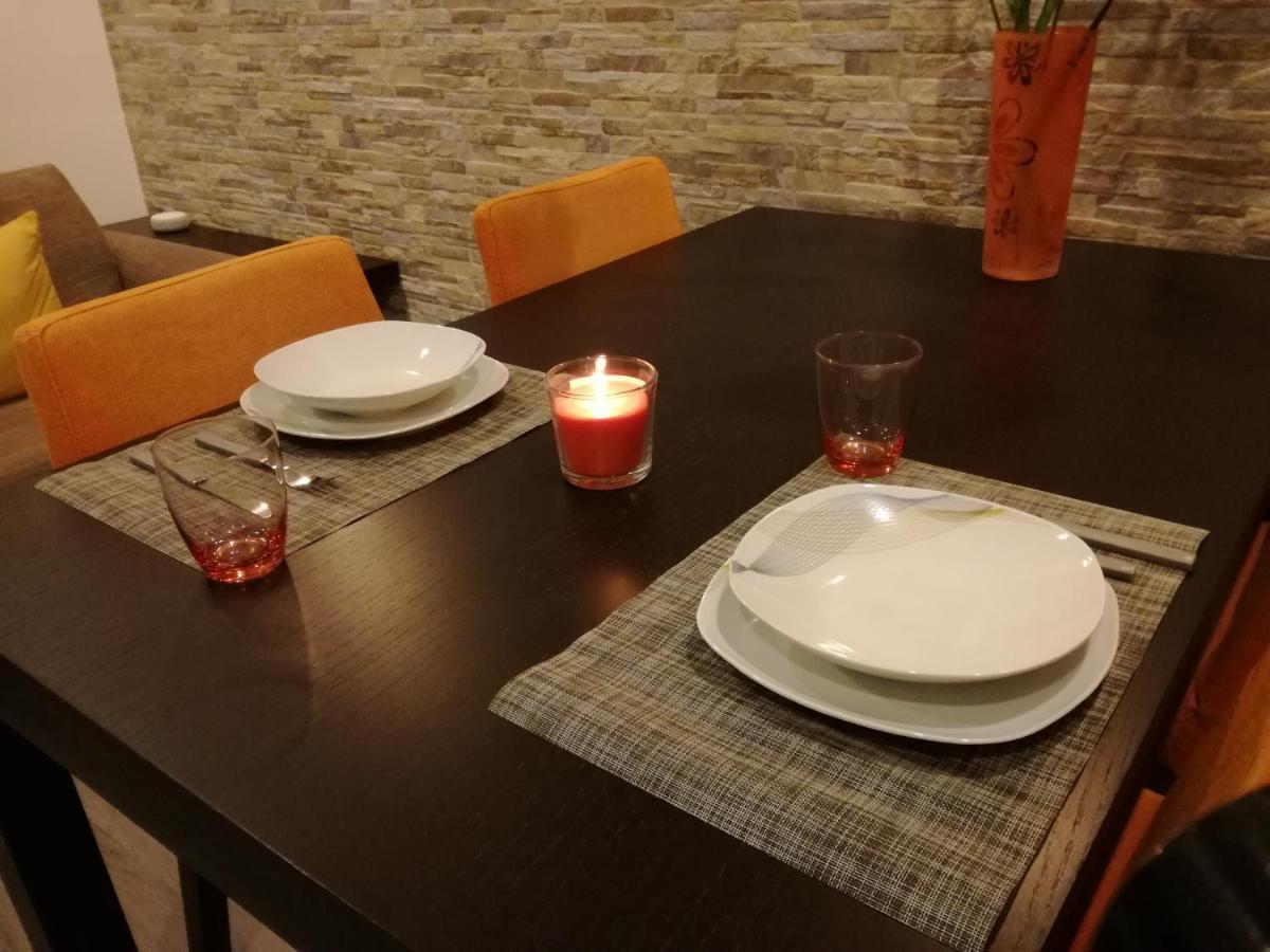 Апартаменты La Casa Di Ale Ачи Костелло Экстерьер фото